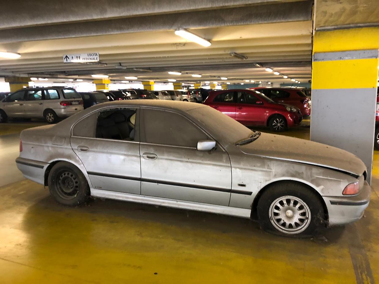 Allarme auto abbandonate nei parcheggi del Gtt