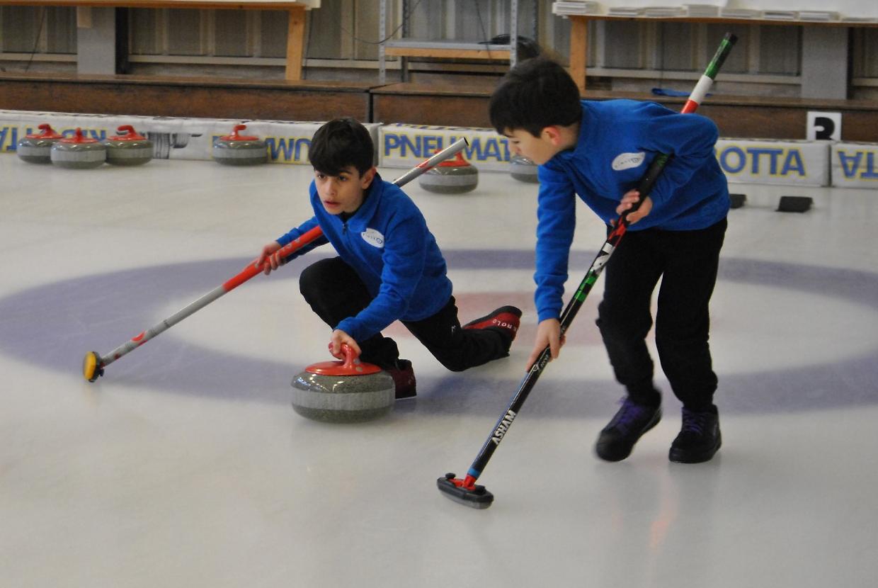 curling