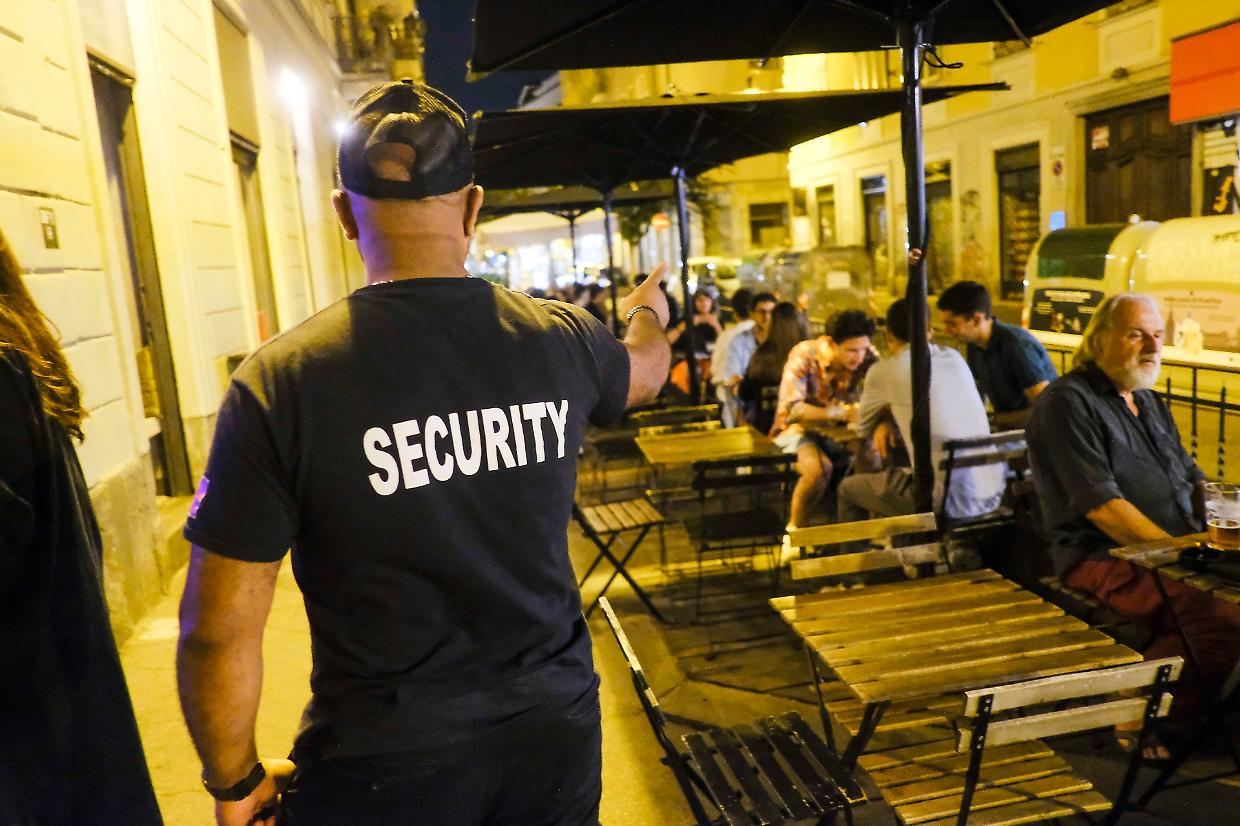 San Salvario addetto alla sicurezza