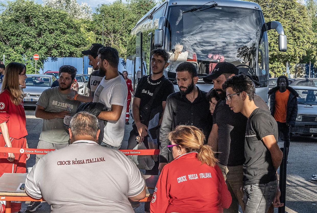 Migranti via Traves