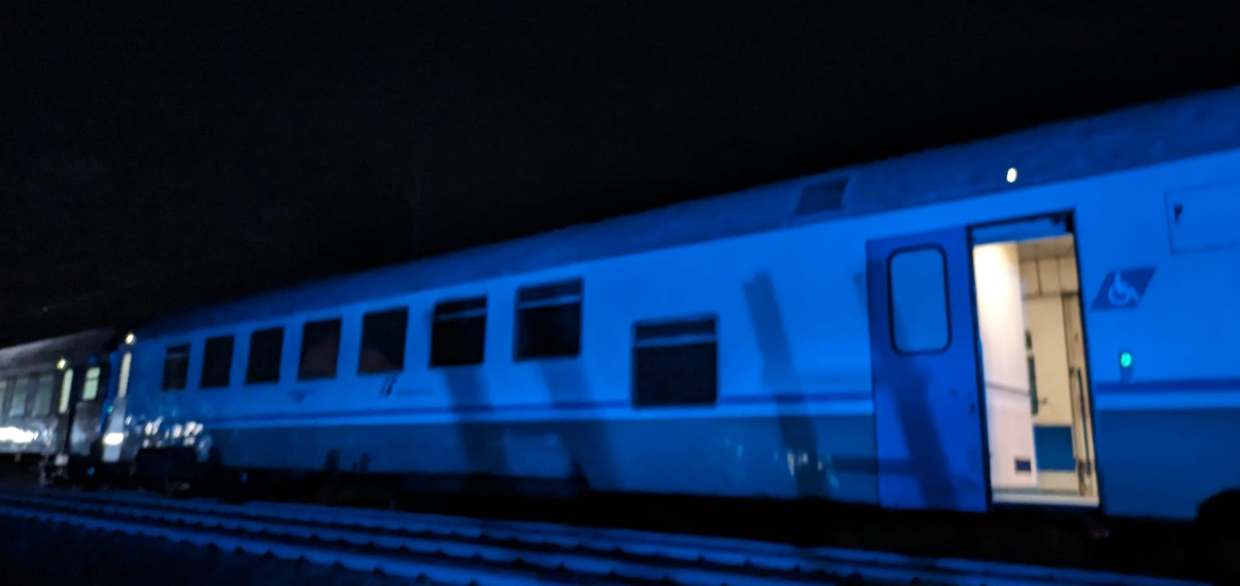 Strage a Brandizzo, la linea ancora bloccata. ECCO L'ELENCO DEI TRENI CANCELLATI