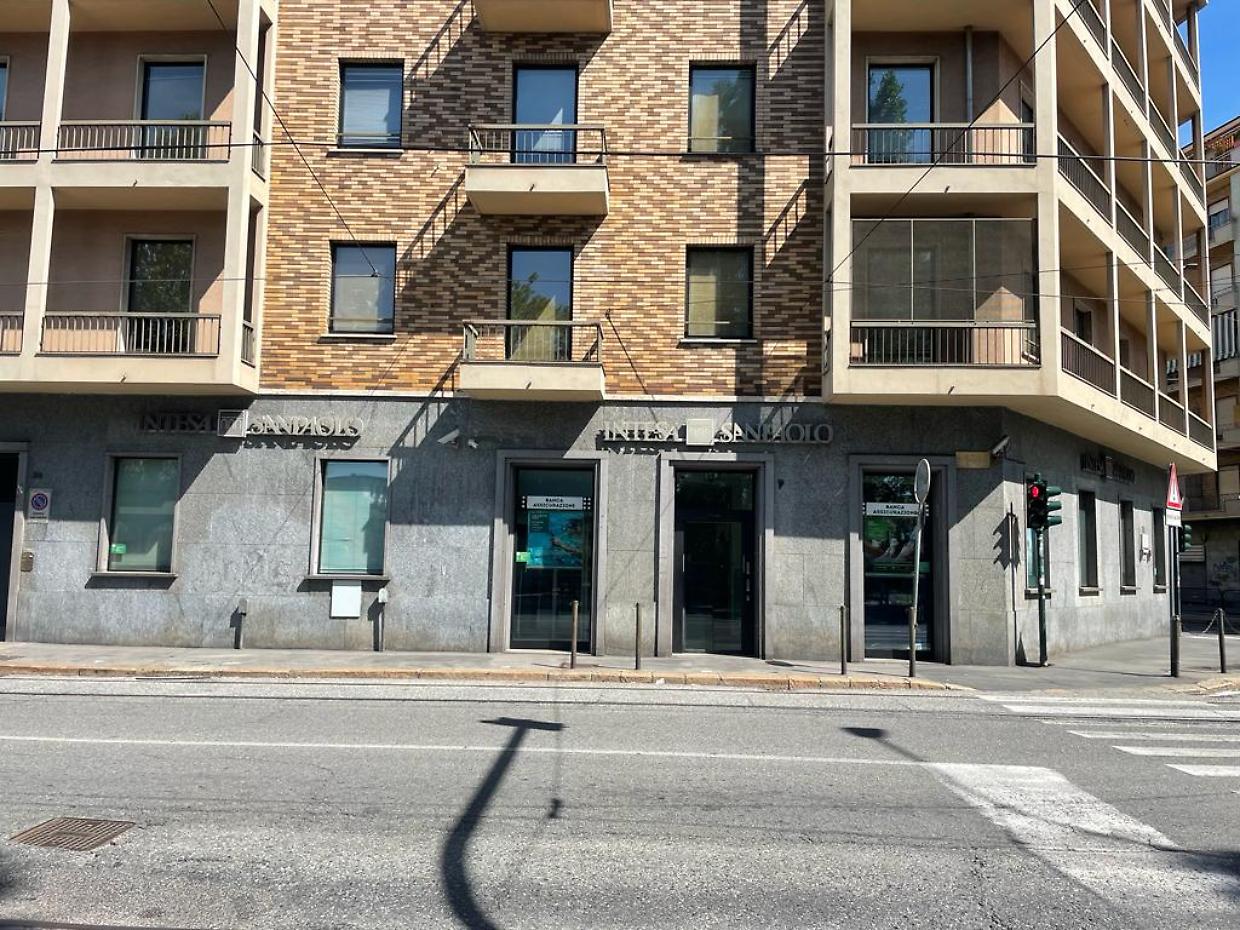 Vandali in via Stradella 