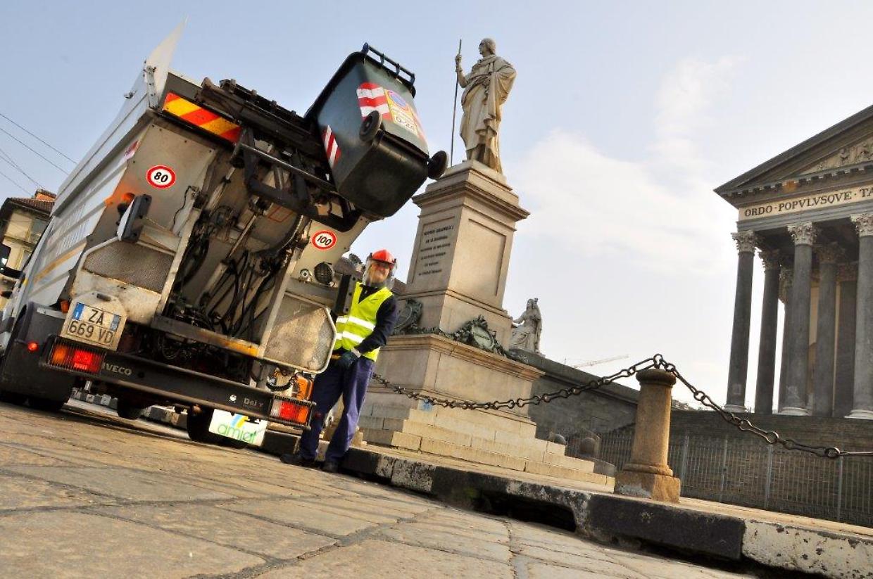 La raccolta rifiuti arriva in centro città