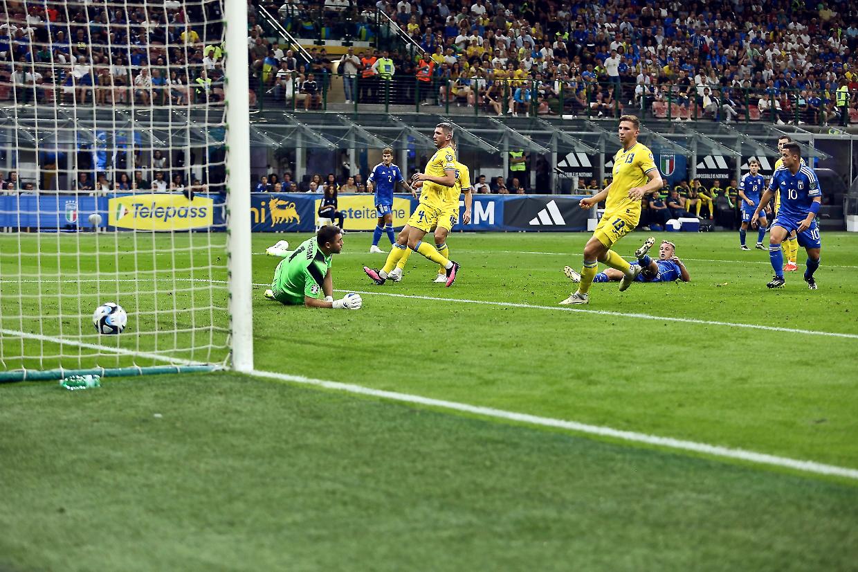 Il gol di Frattesi contro l'Ucraina