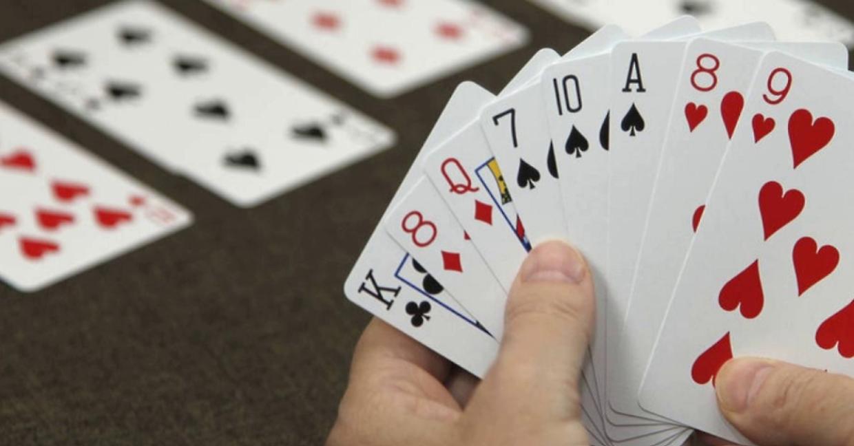 Un torneo di Burraco per salvare i giardini davanti a Porta Nuova