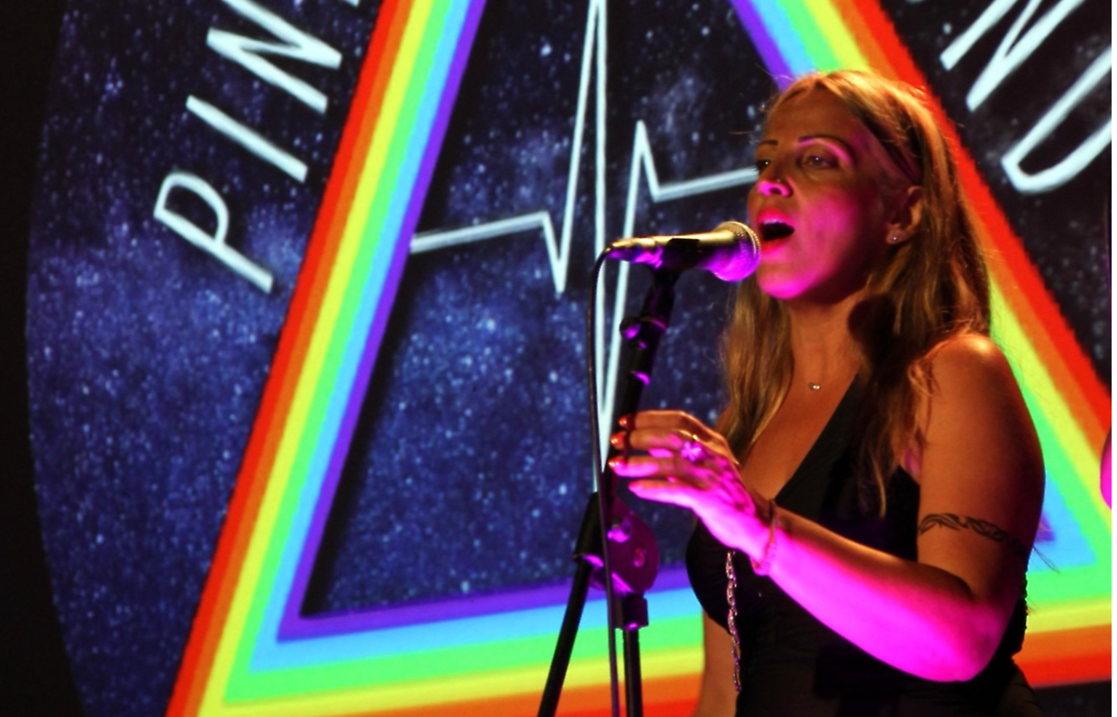 La gioia Donatella Soldano: "Io sul palco con le coriste dei Pink Floyd"