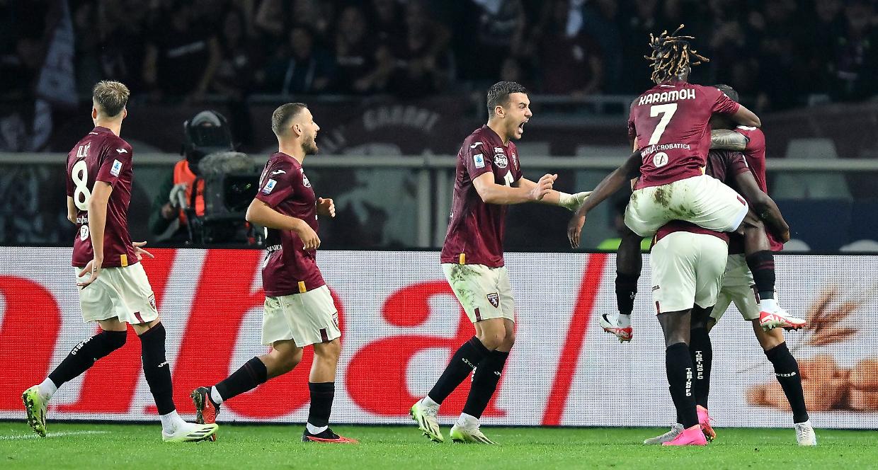 L'esultanza del Torino al gol di Zapata