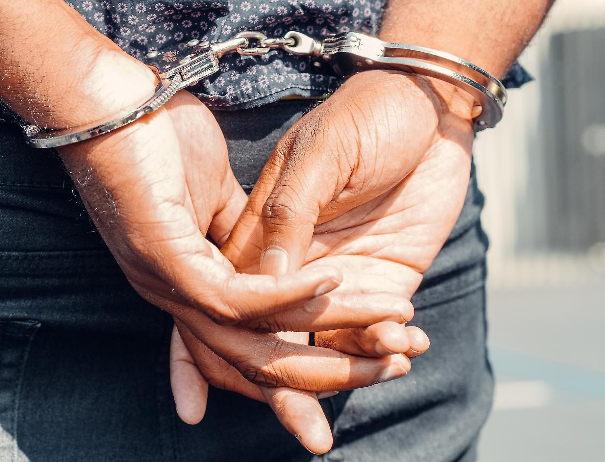 Aggrediva le nonnine per pochi euro: arrestato il rapinatore di San Donato