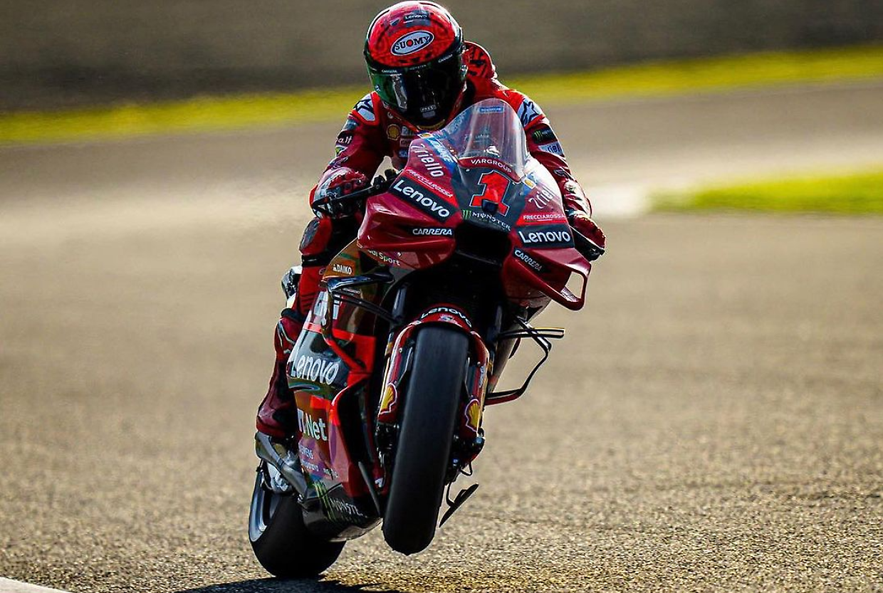 Bagnaia-Martin, scintille per il titolo Mondiale. E Marquez sr. firma per la Ducati