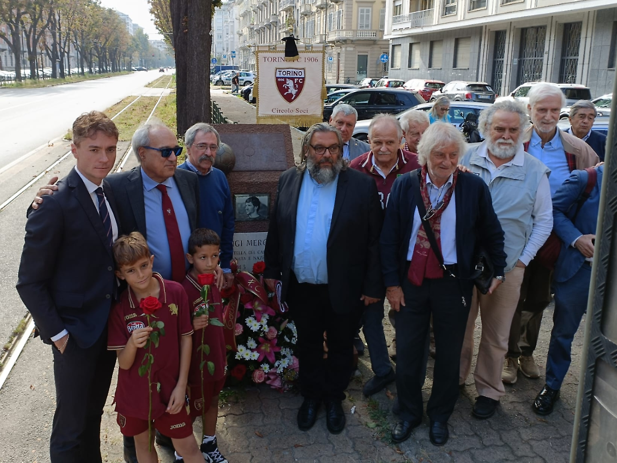 Il Toro e i tifosi ricordano Gigi Meroni a 56 anni dalla sua tragica scomparsa