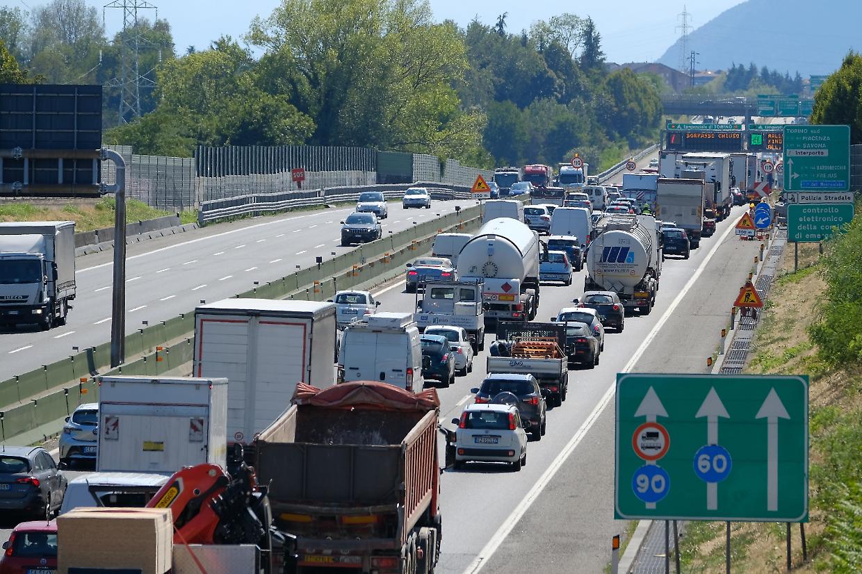 Autostrade, Pasqua e Pasquetta da bollino rosso, ora scatta il piano per l'esodo