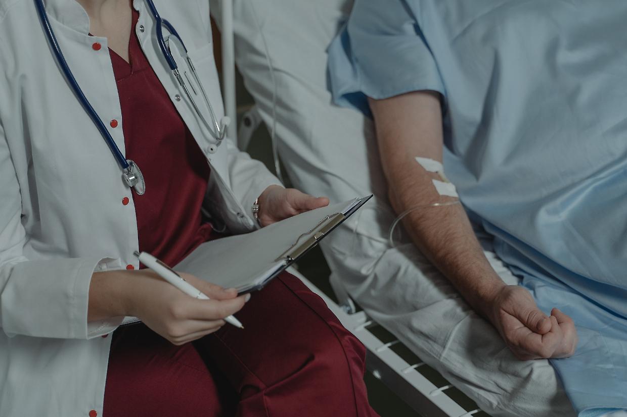 Tumore alla prostata, rivoluzione alle Molinette: Cancro sotto controllo senza chirurgia e radioterapia
