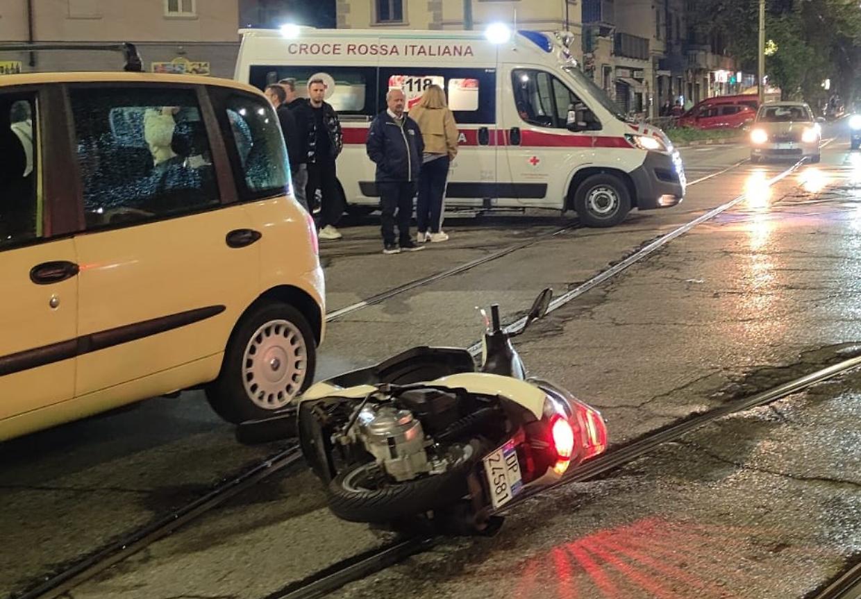 Caccia al pirata della strada che ha mandato un 23enne all'ospedale