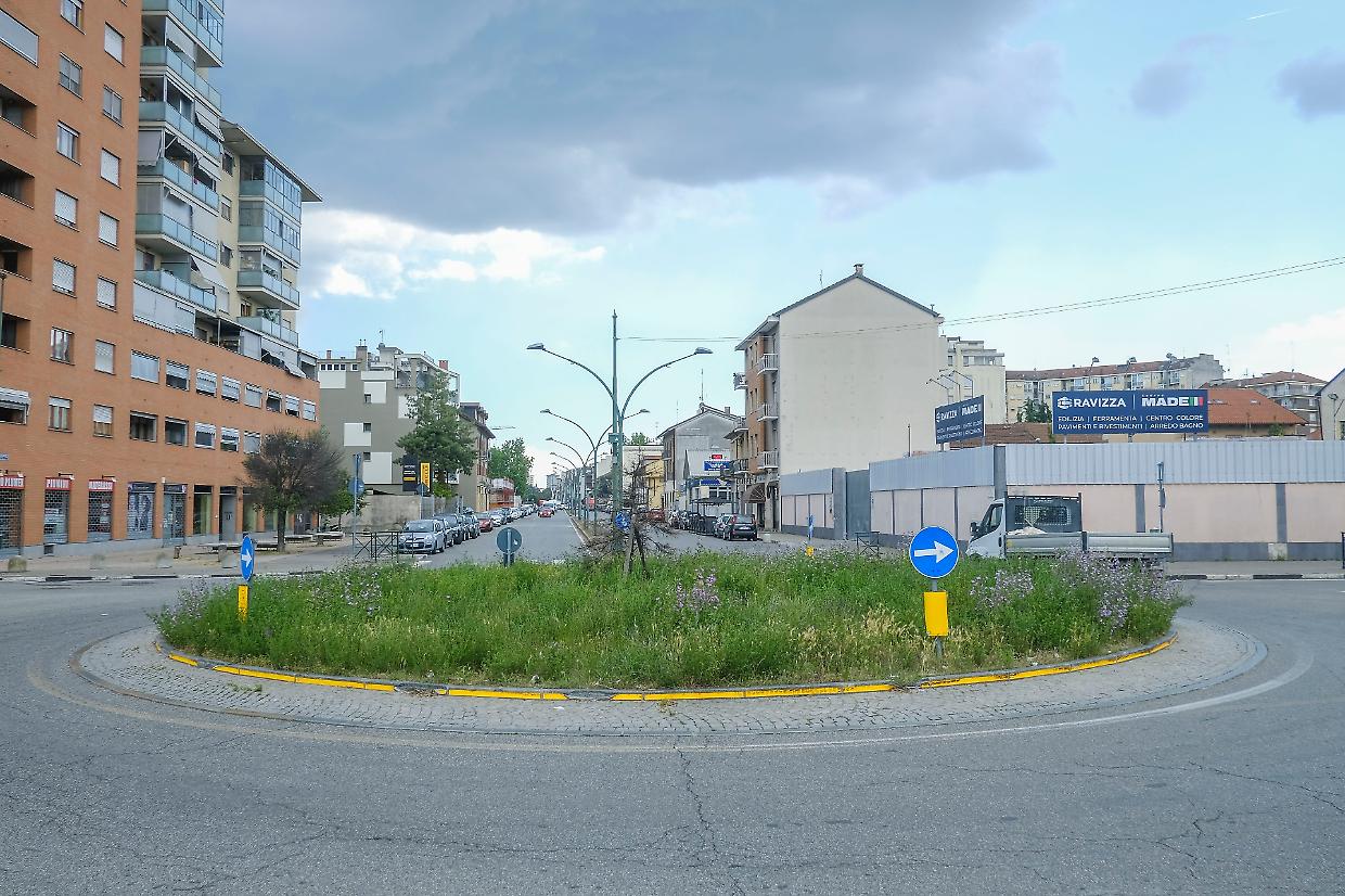 La rotonda di via Ala di Stura