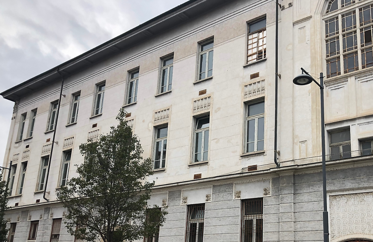 scuola materna orbassano furto