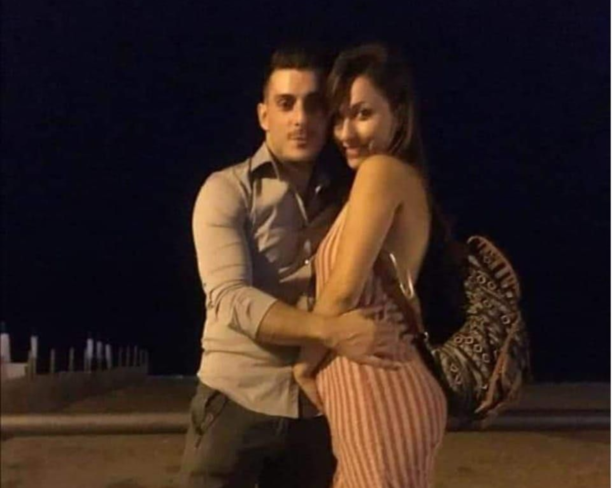 Urlava "Vengo a scuola e faccio un casino", lei l'ha affrontato e lui l'ha uccisa