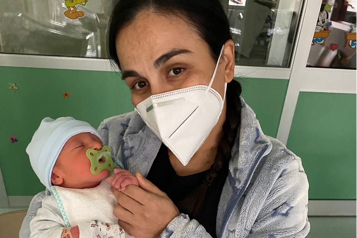  Eleonora Smiroldo insieme al figlio Tommaso
