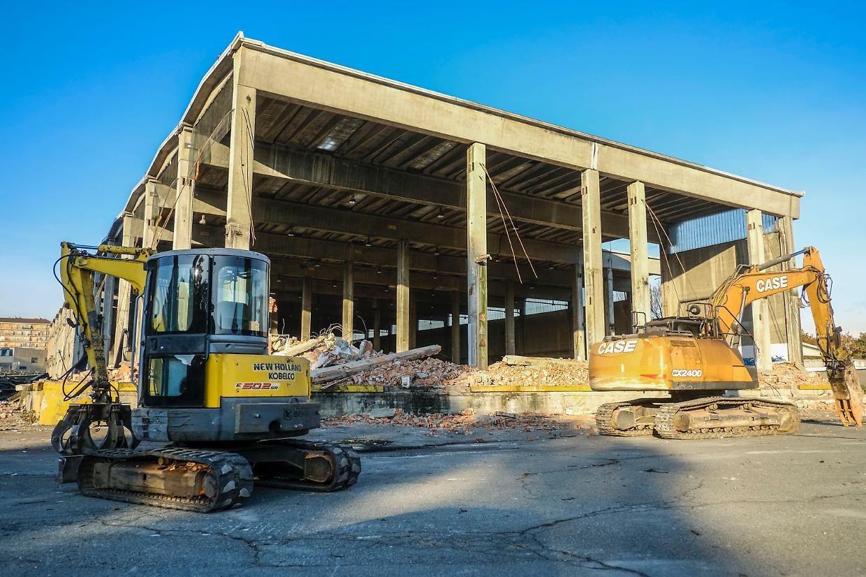 La demolizione dell'ex Gondrand