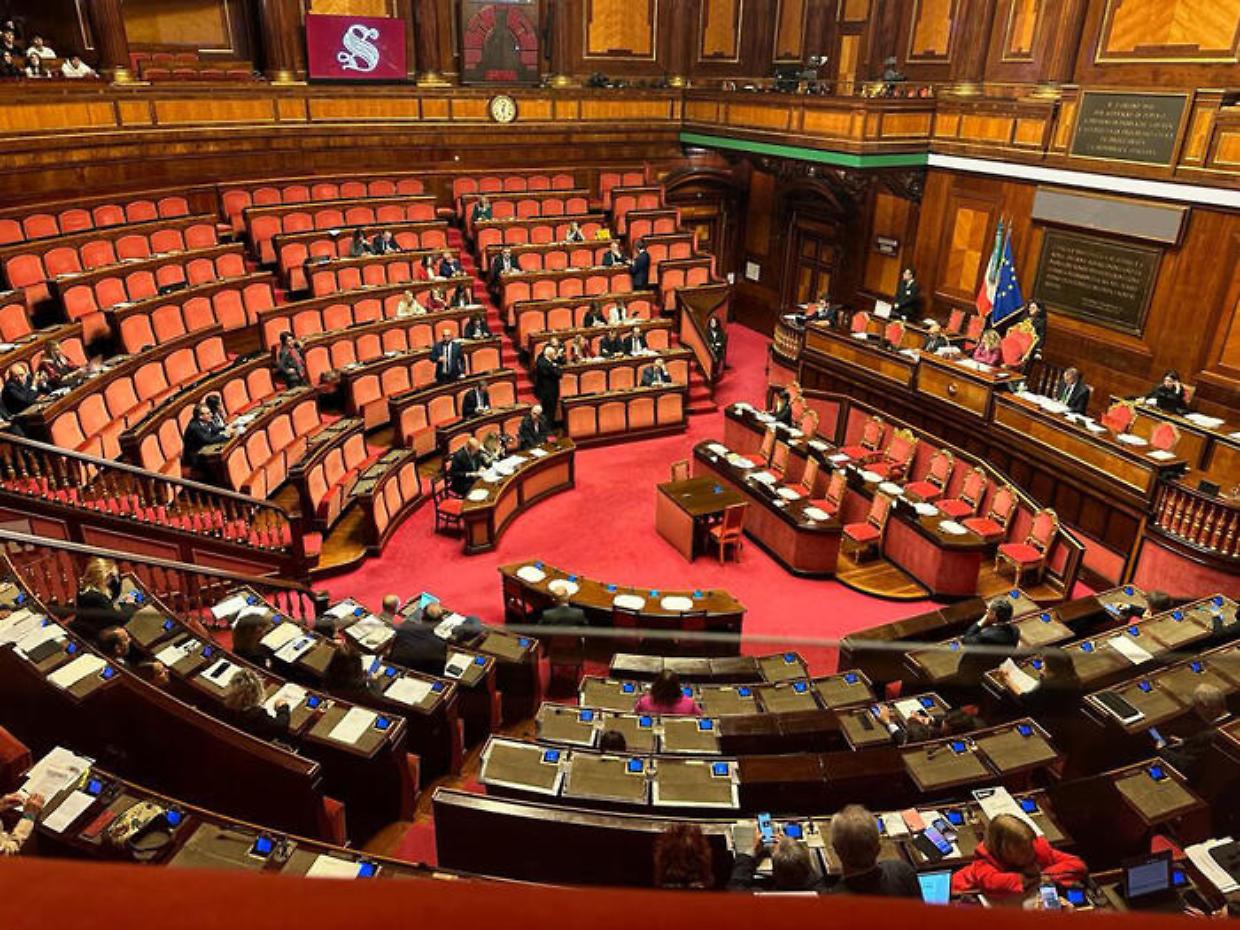 L'aula semideserta durante la votazione