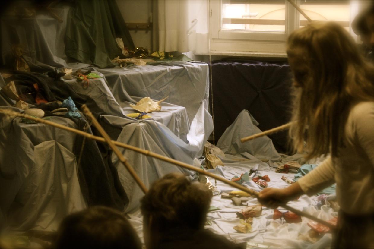 Il bazar dell'Avvento alla Crescendo con mercatino, laboratori e giochi di una volta