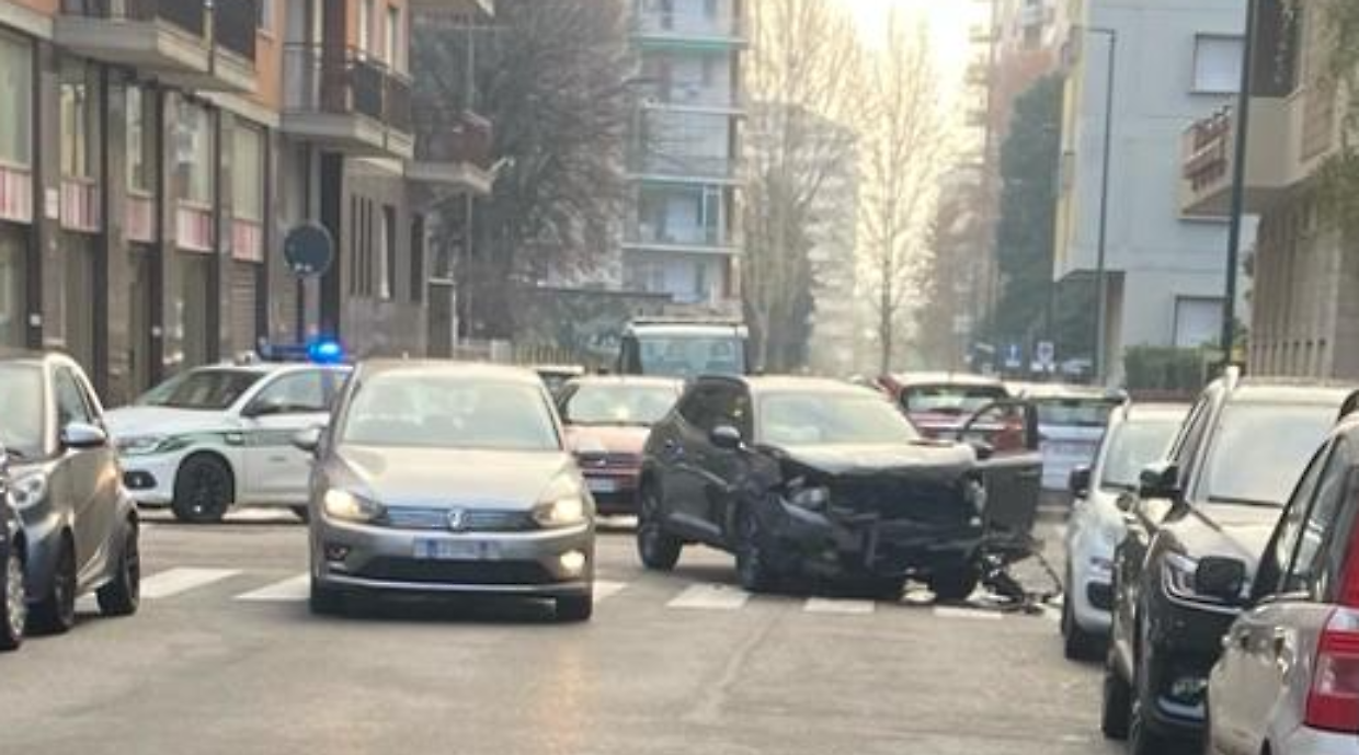 Incidente stradale in via Fattori