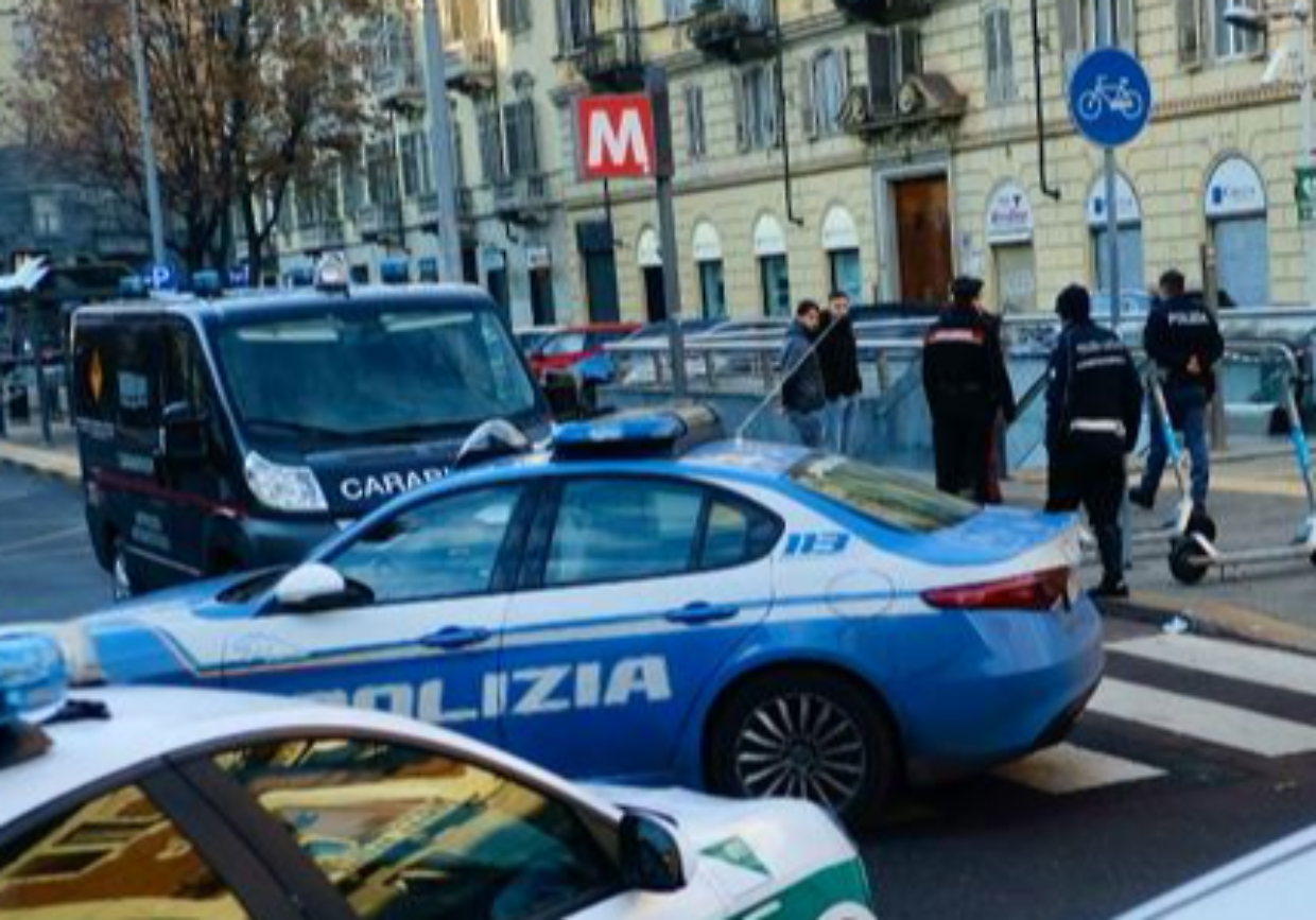 Cosa c'era nel pacco trovato in metropolitana