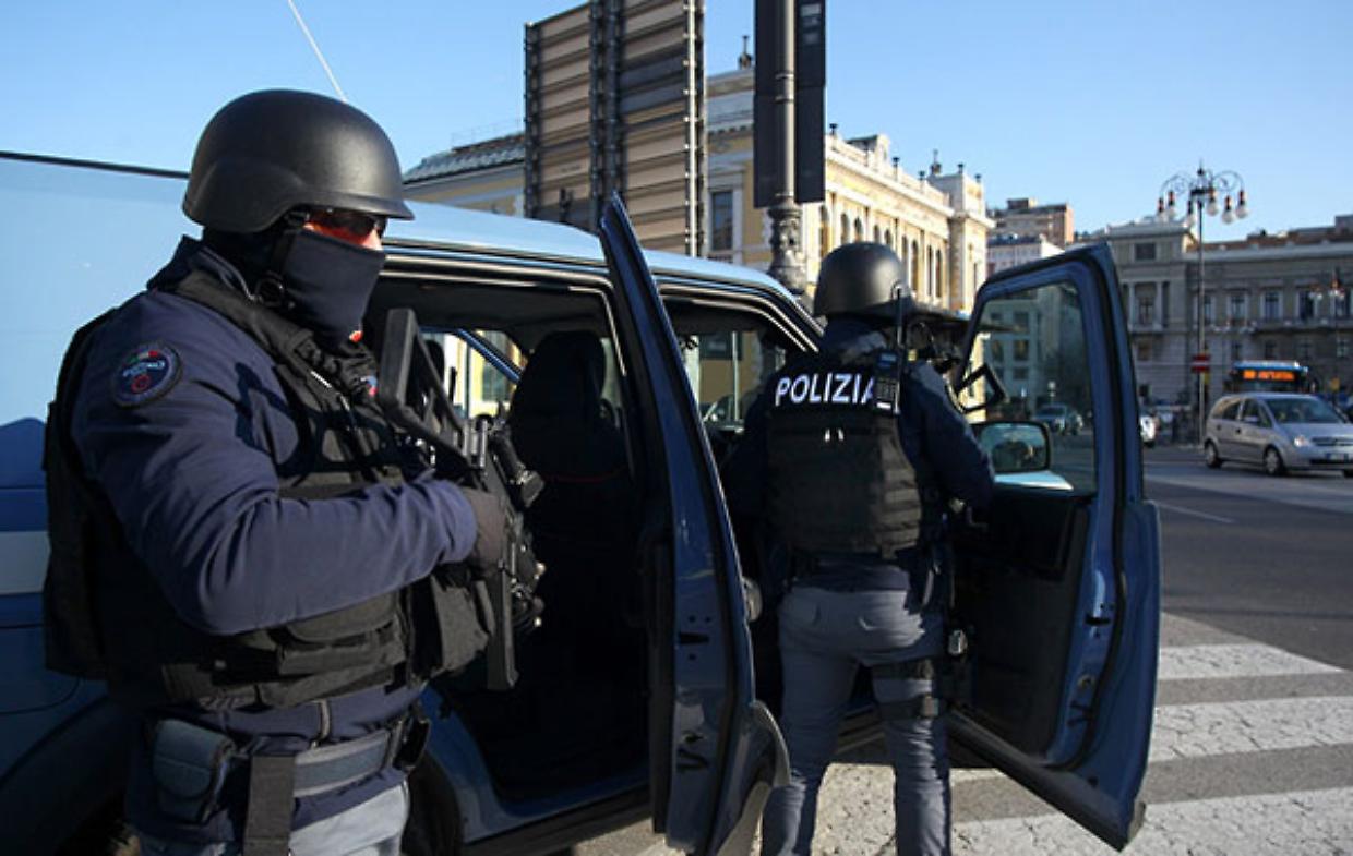 Paura all'ambulatorio, medici barricati per scappare da un paziente
