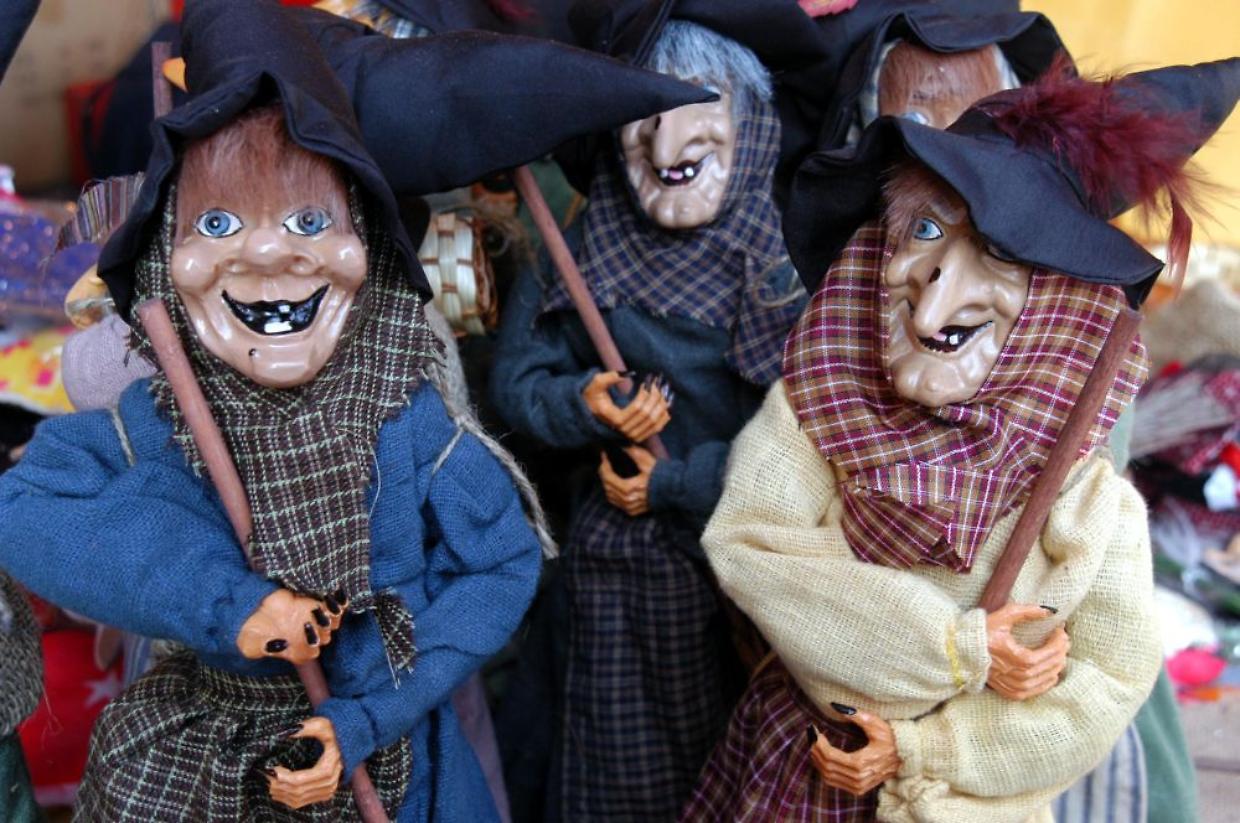 Fiaccolate, mercatini e giocattoli di legno: ecco dove è attesa la Befana nelle prossime ore