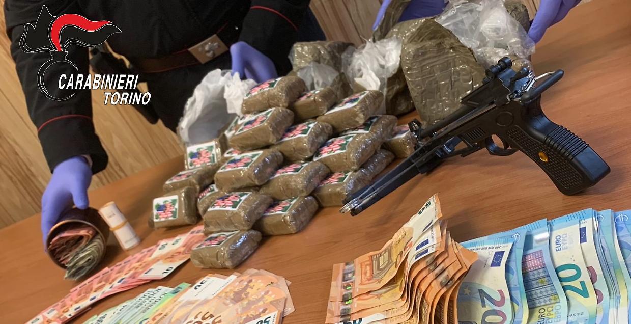 Omicidi, bande rivali e sequestri da record: Torino rischia la guerra fra i pusher