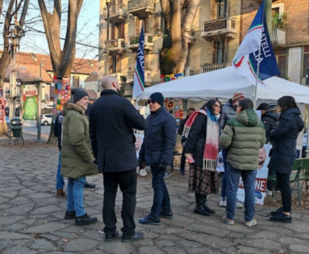La raccolta firme a Borgo Vittoria