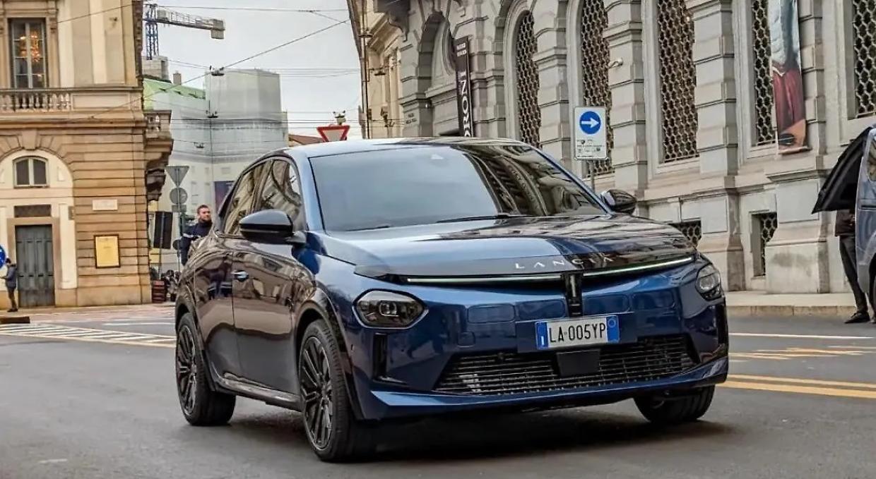 Finalmente senza veli: è bellissima! Tutti i segreti del ritorno di Lancia