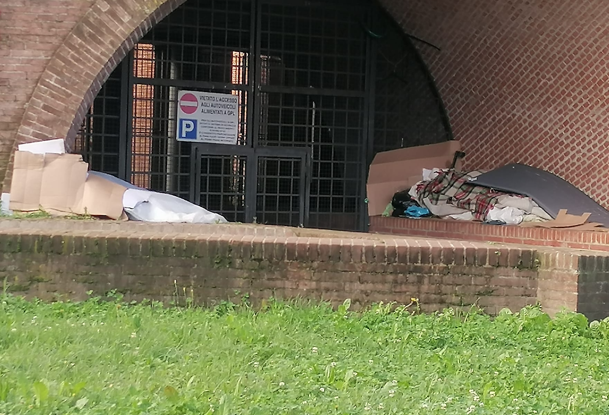 clochard porte palatine