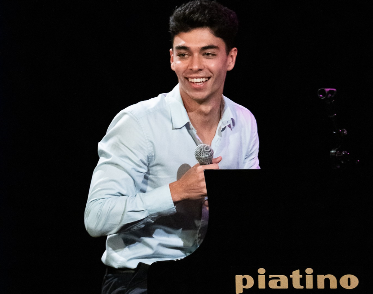 Il fenomeno di Tik Tok al Regio: &laquo;Cos&igrave; porto i giovani all&rsquo;opera&raquo;