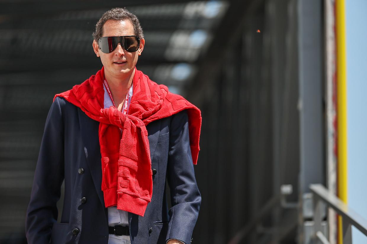 John Elkann punta sugli occhiali di lusso (mentre Lapo affonda)