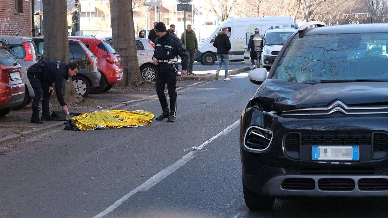 I vigili urbani sul luogo dell'incidente