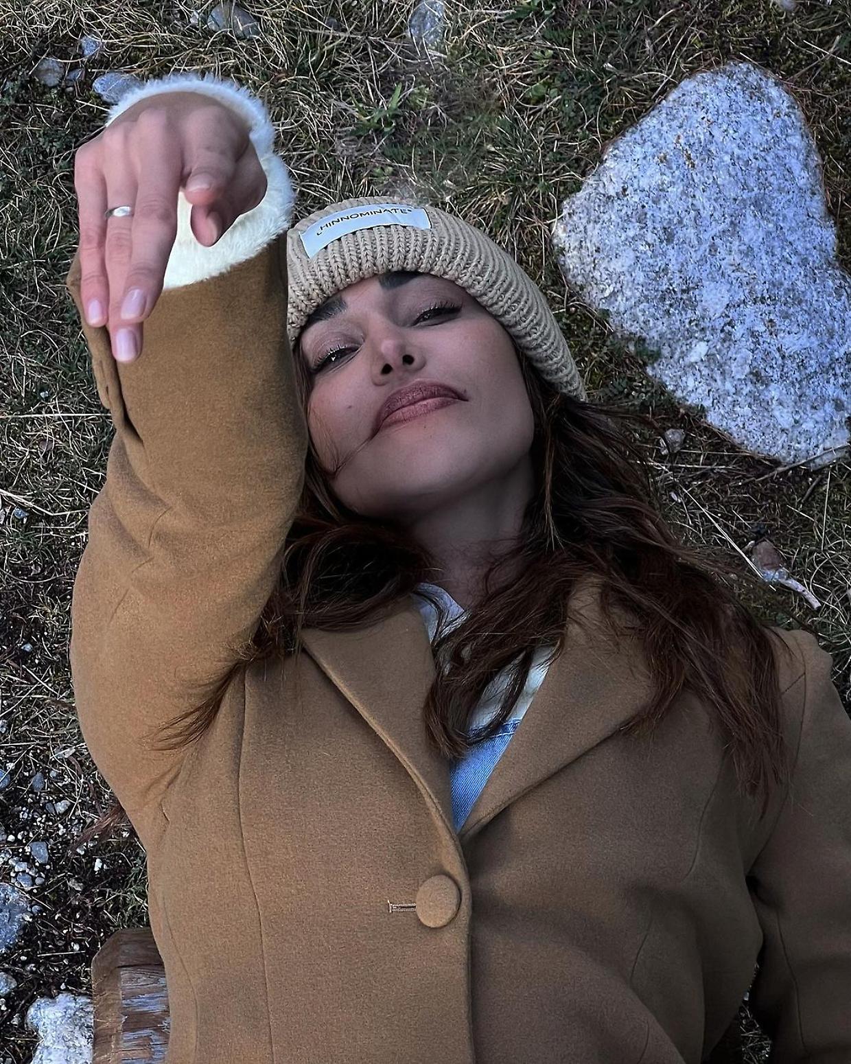 Belen, nuovo amore all'orizzonte? Ecco con chi è stata pizzicata...