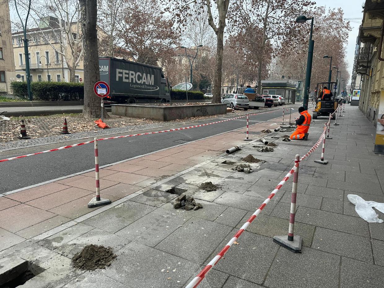 Cantieri in corso Francia, lato Cit Turin