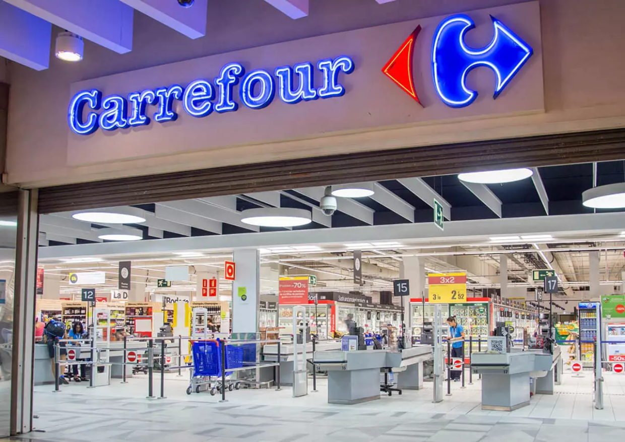 Carrefour, confronto su franchising e forniture: il caso arriva in Consiglio comunale