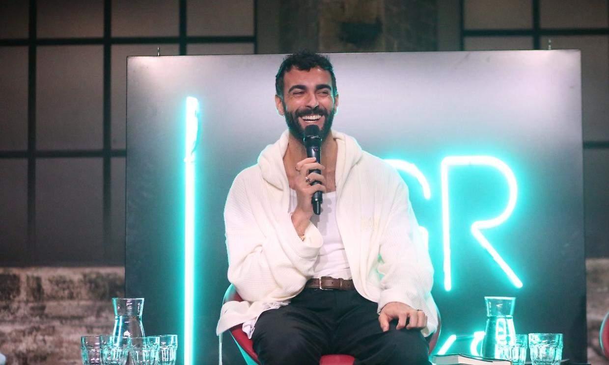 Il cantante alle Ogr