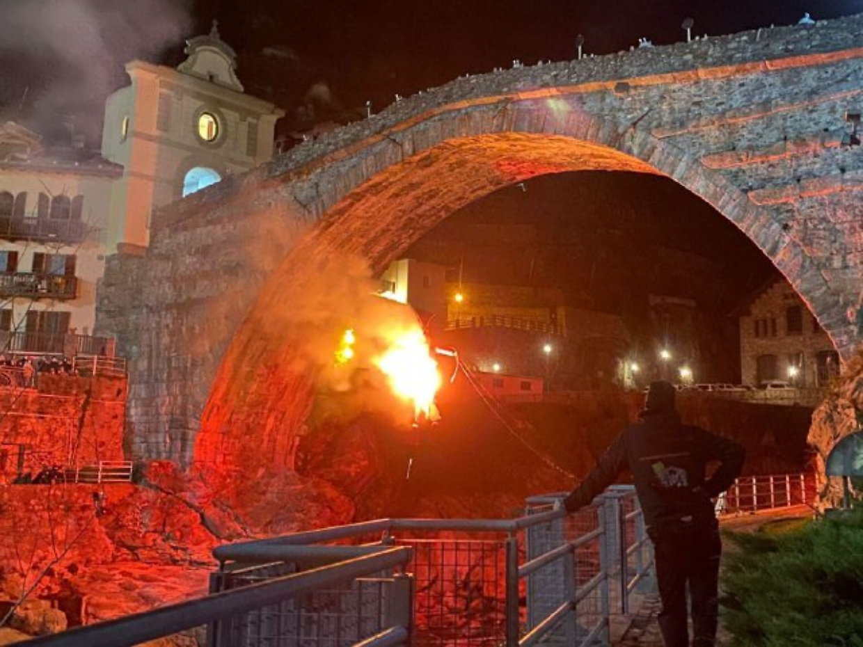 Rogo del diavolo a Pont-Saint-Martin (Fonte AostaSera)