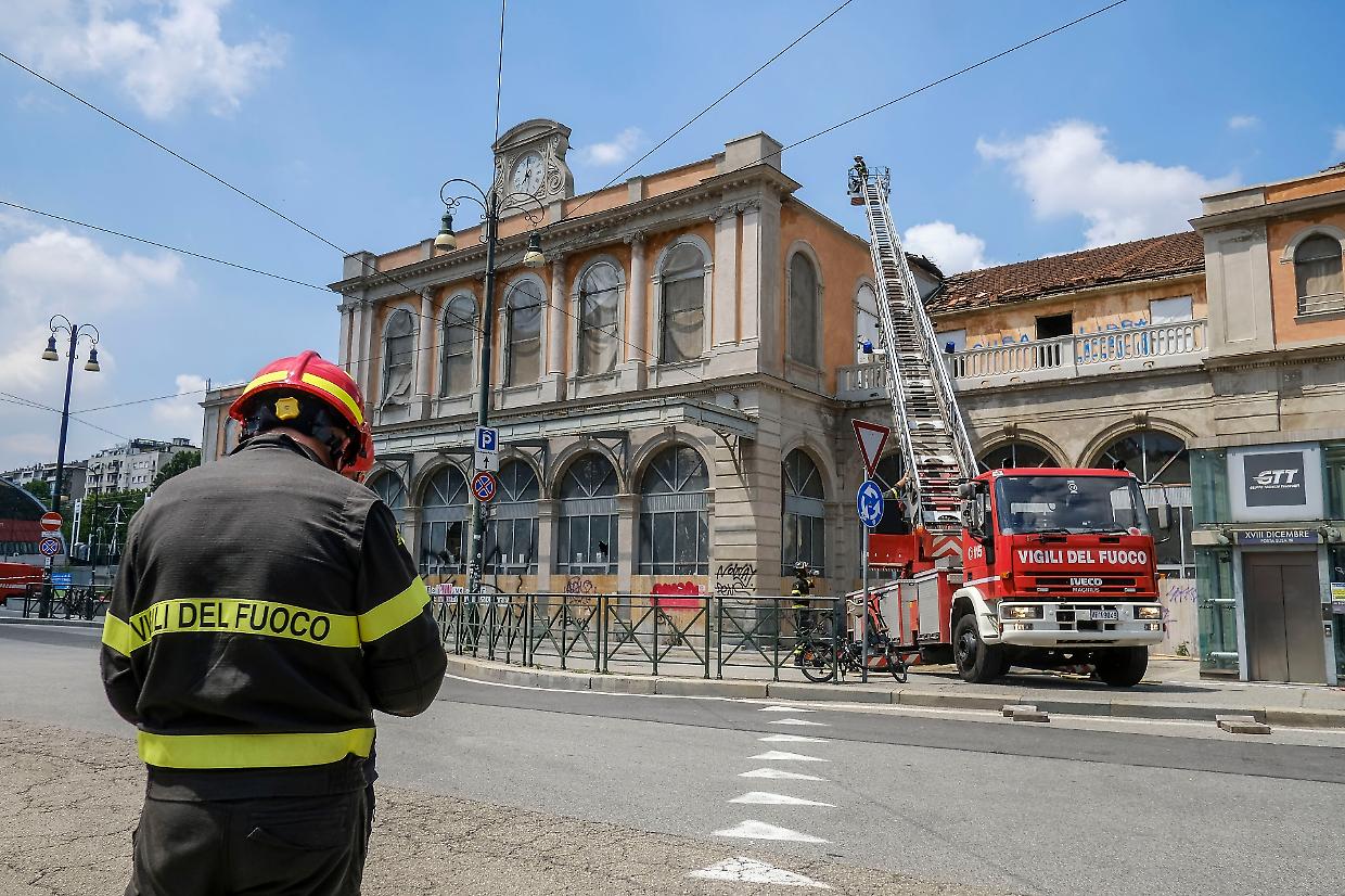 Vigili del fuoco in sciopero: «Siamo stanchi di essere sottopagati, lo Stato si ricordi di noi»