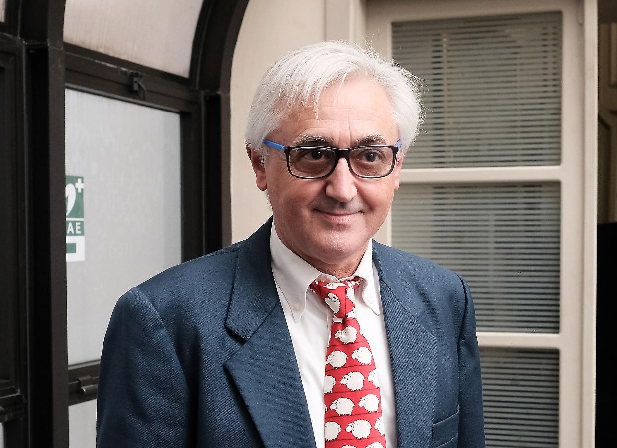 Quattro pazienti denunciano Silvio Viale: accuse di molestie per il ginecologo e consigliere comunale