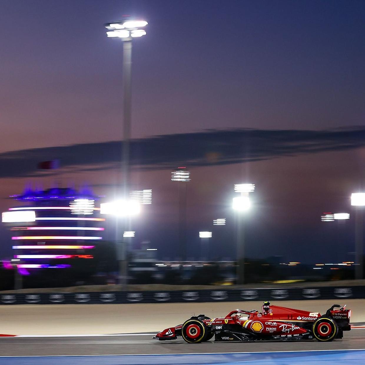 Ferrari bella di notte: ecco come è andata la seconda giornata di test in Bahrain