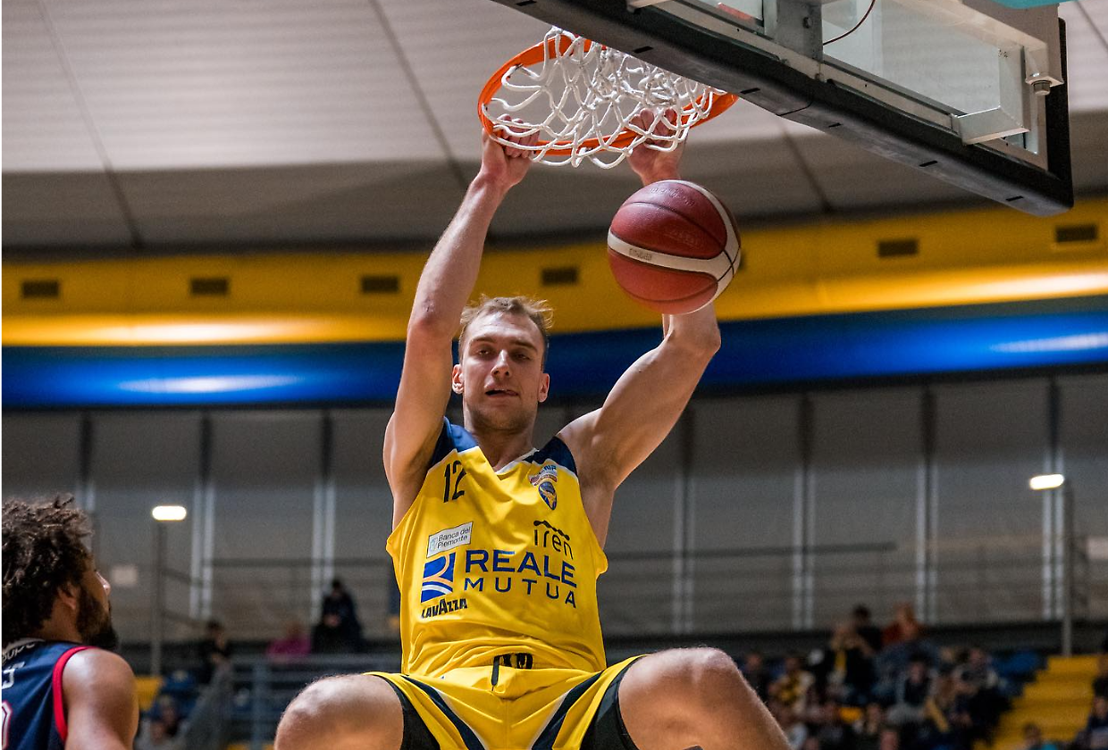 Reale Mutua Basket Torino, al Pala Gianni Asti arriva Sella Cento: in campo anche la vecchia conoscenza Carlos Delfino