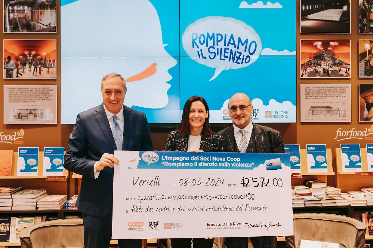 La spesa di Nova Coop per i centri antiviolenza: donati oltre 42mila euro