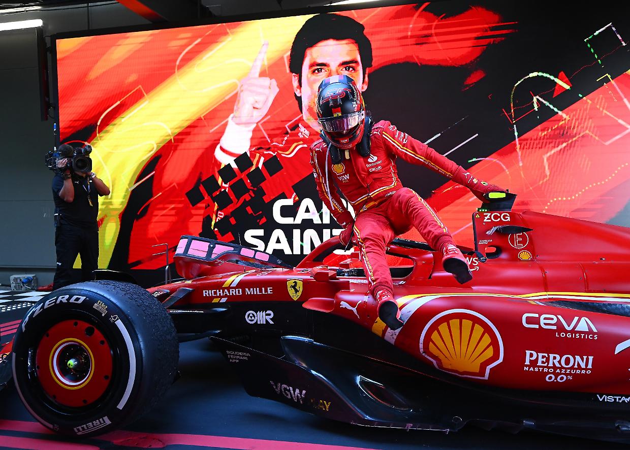Il Cavallino risorge: Sainz e Leclerc guidano la Ferrari verso un trionfo doppio