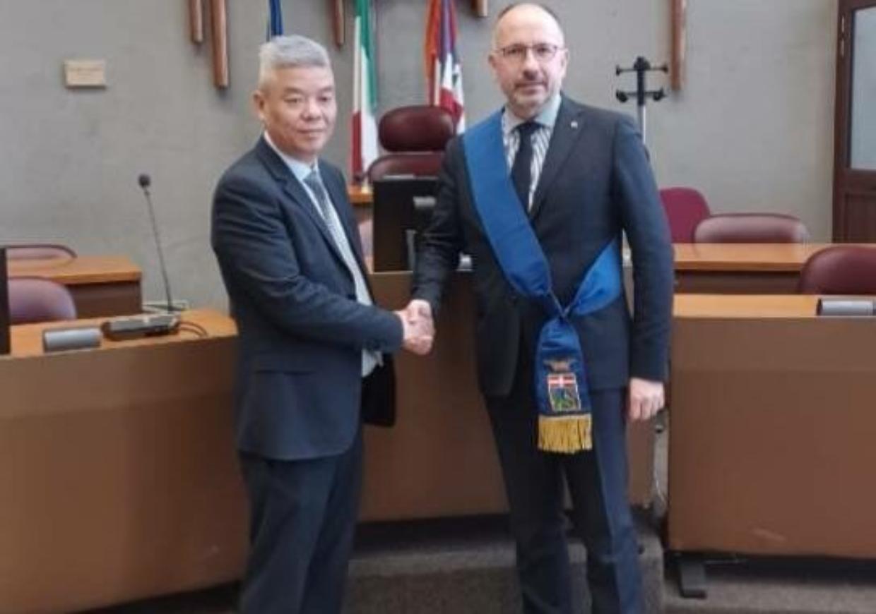 Maurizio Rasero e Chen Jinyue 