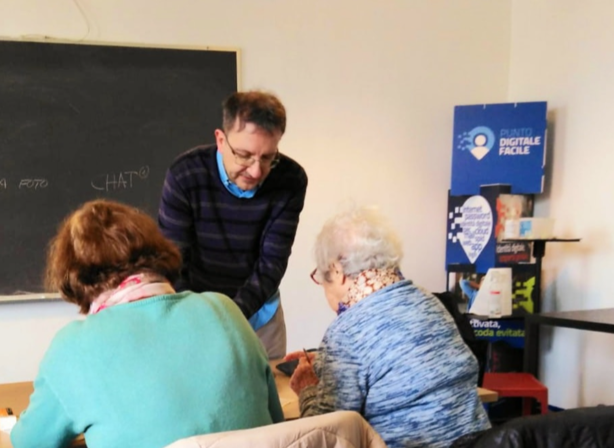 Corso di smartphone per senior