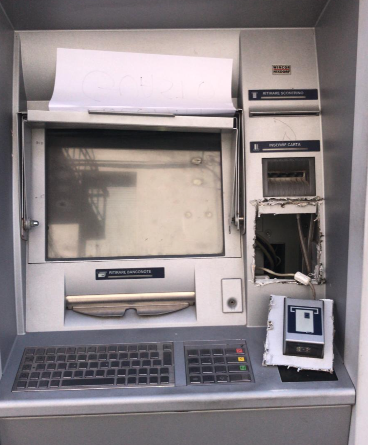 Bancomat di Agliè assaltato da dei ladri nella notte