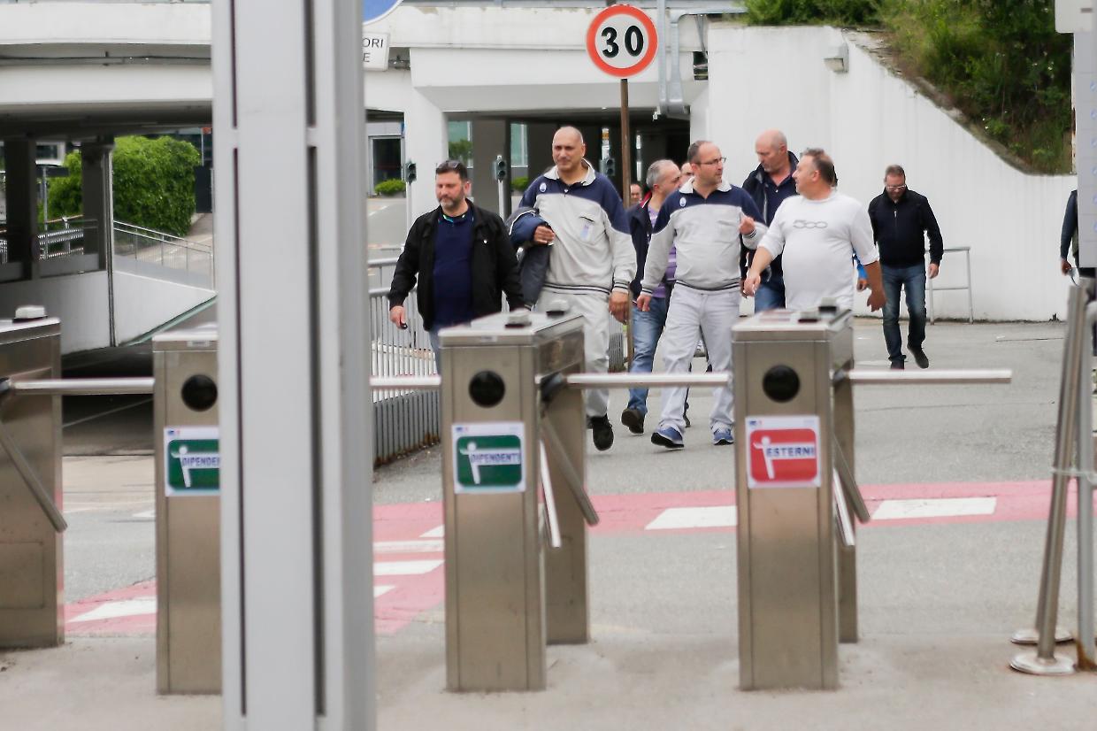 Stellantis, nuova "batosta" alle Carrozzerie: tutti fermi per un mese
